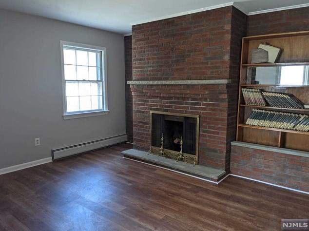 73 Spring Ave #1st Floor, Bergenfield, NJ 07621