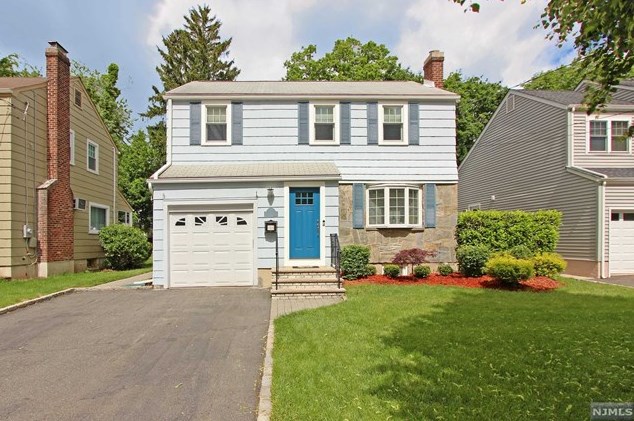 482 Essex Ave, Bloomfield, NJ 07003