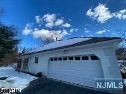 6 Westwinds Dr, W Windsor Township, NJ 08550