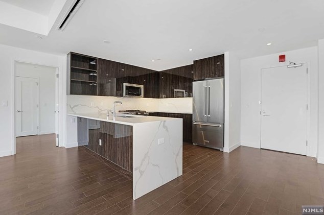 800 Ave At Port Imperial #603, Union City, NJ 07086