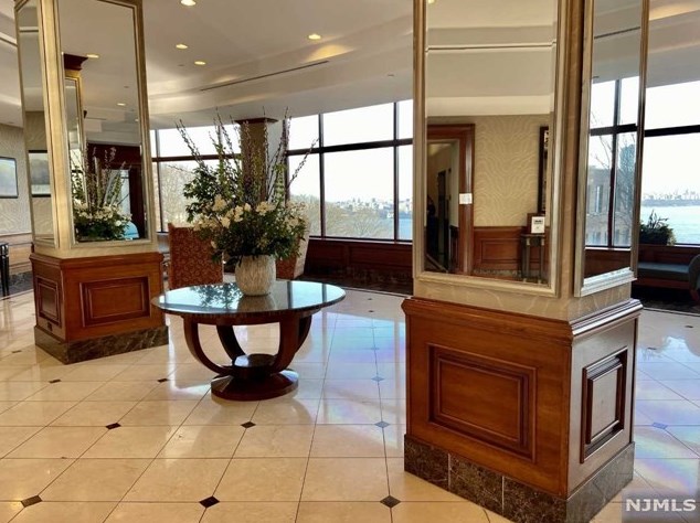 100 Old Palisade Rd #2416, West Fort Lee, NJ 07024