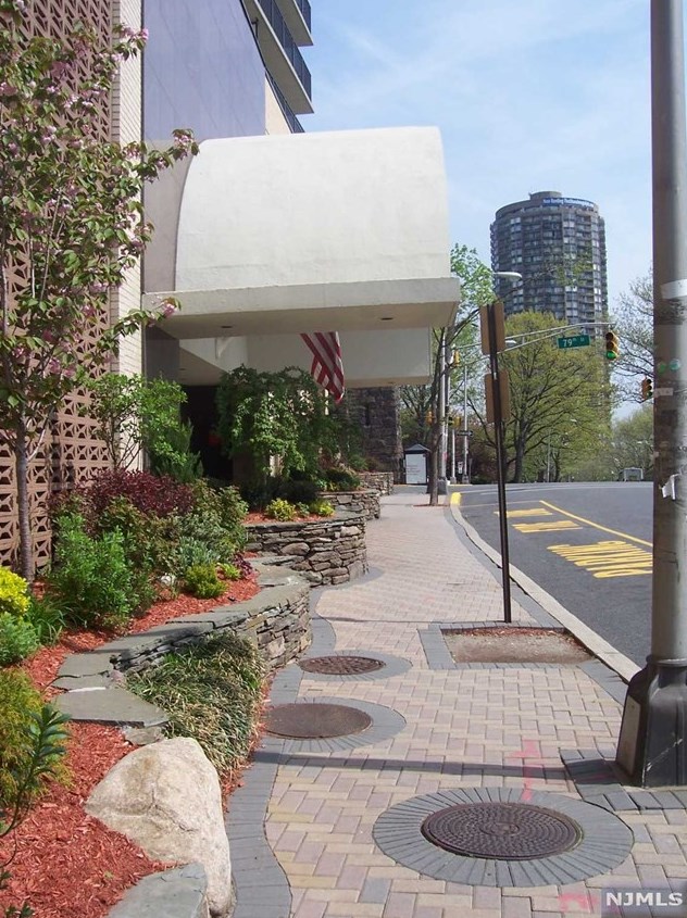 7855 Boulevard E Apt 23f, North Bergen, NJ