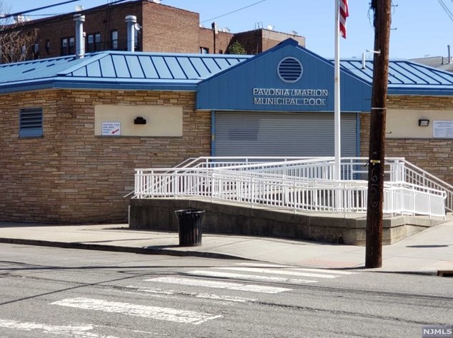 117 Corbin Ave, Jersey City NJ  07306-7219 exterior