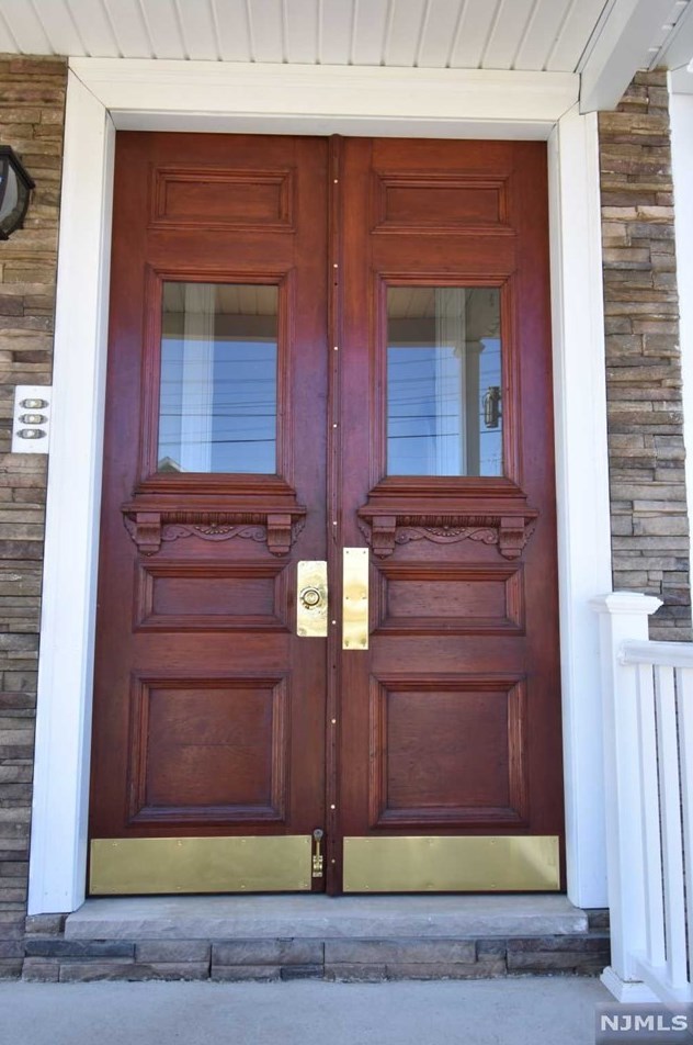 407 Hudson St #2, Hackensack, NJ 07601