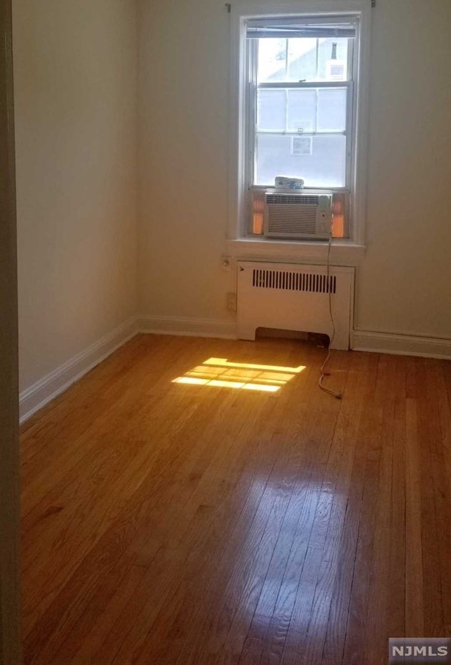 155 Union Ave, Rutherford NJ 07070-1556 exterior