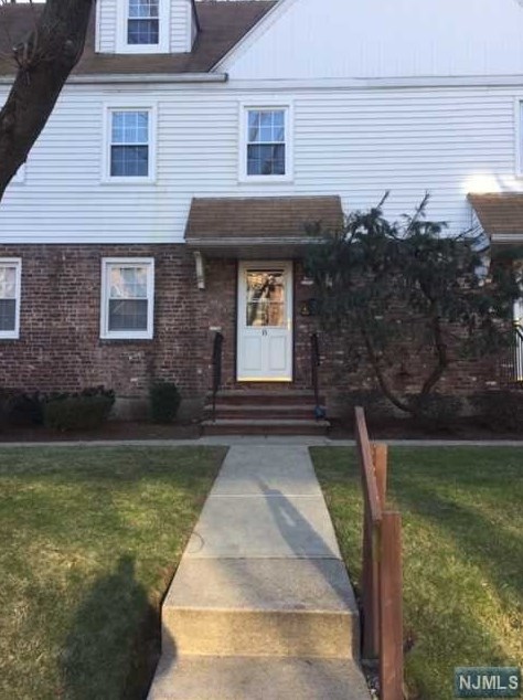 28 New St #8b, Tenafly, NJ 07670