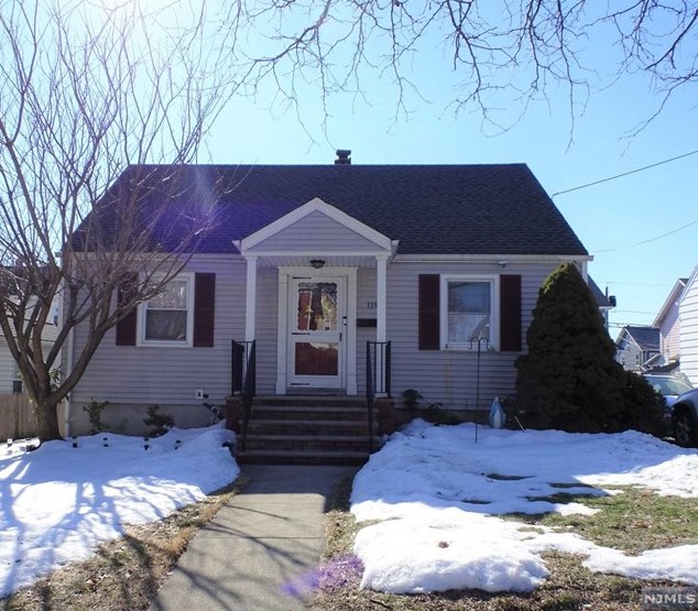 119 E 7th St, Clifton, NJ 07011