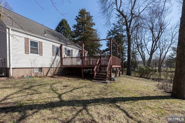 75 Cottage Pl, Westwood, NJ 07675