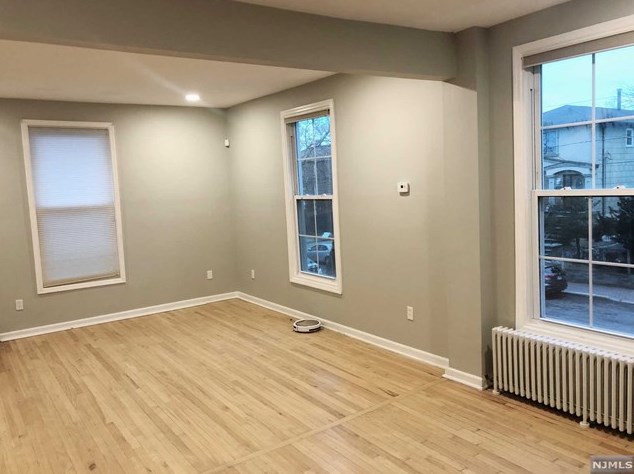 19 Sterling Pl #2nd&3rd, Edgewater, NJ 07020
