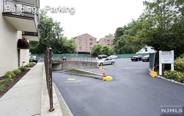 25 Grand Ave, Hackensack NJ  07601-4619 exterior