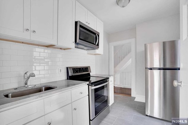 219 Passaic St #2nd Floor, Hackensack, NJ 07601