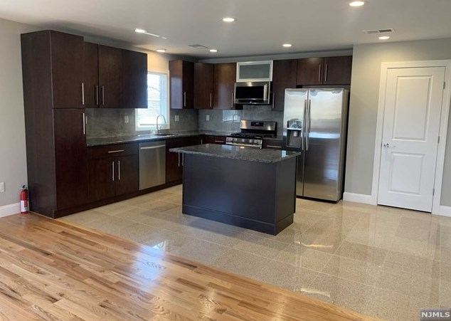 104 Miller St, Wallington, NJ 07057