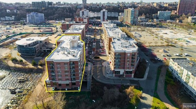 6105 City Pl #6105, Edgewater, NJ 07020