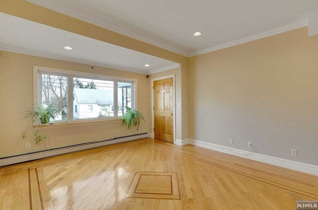 66 Philip Ave, Elmwood Park, NJ 07407