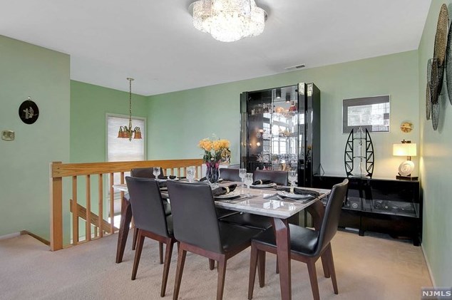 6 Gentry Dr, Englewood, NJ 07631