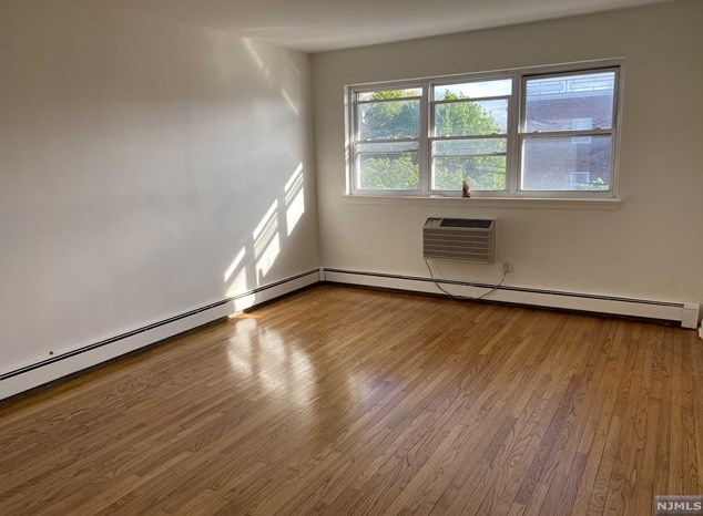 100 Broad Ave #2a, Palisades Park, NJ 07650