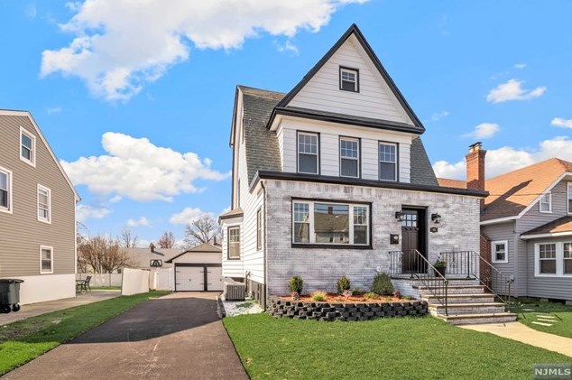 83 Rose St, Wood-Ridge, NJ 07075