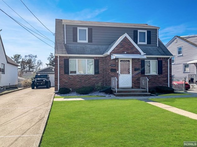 154 Charlton Ave, Lodi, NJ 07644