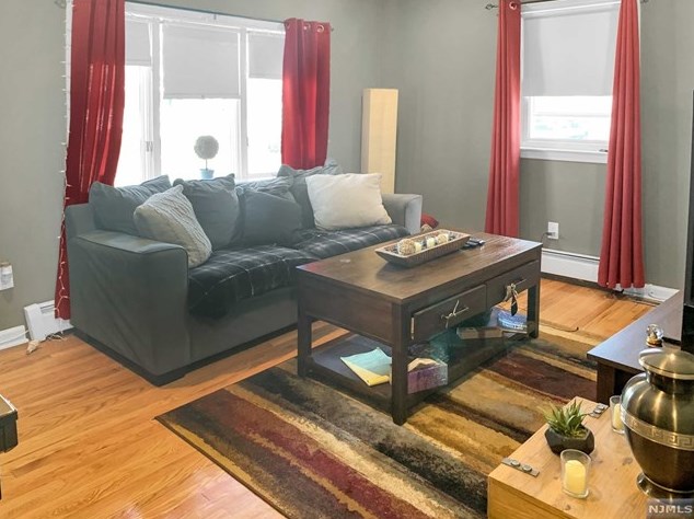 154 Charlton Ave, Lodi NJ  07644-3411 exterior