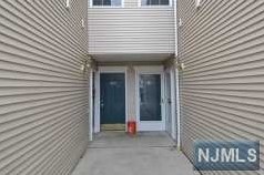 486 Cambridge Dr, Kinnelon, NJ 07405