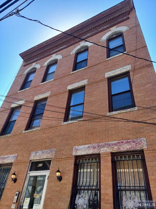 817 24th St #2l, Union City, NJ