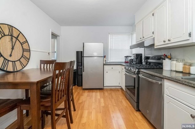 4 Carlton Pl, Rutherford, NJ 07070