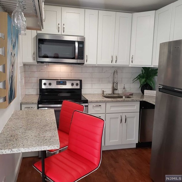 218 Broad St #11b, Bloomfield, NJ 07003