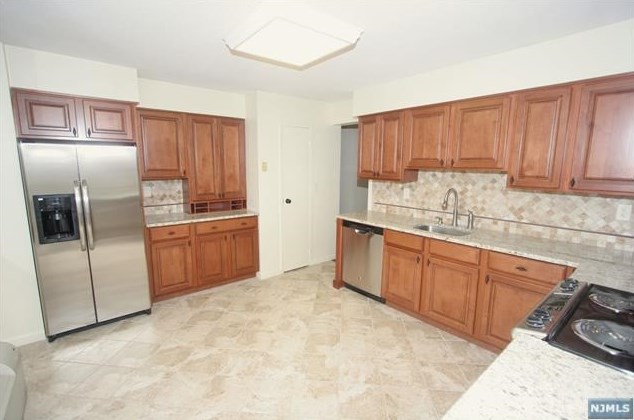 326 Prospect Ave Apt 3k, Hackensack, NJ