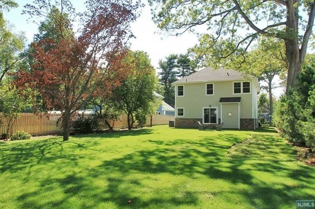 99 E Hudson Ave, Englewood, NJ 07631