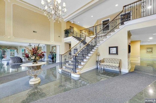 80 Ridgewood Rd, Westwood, NJ 07676