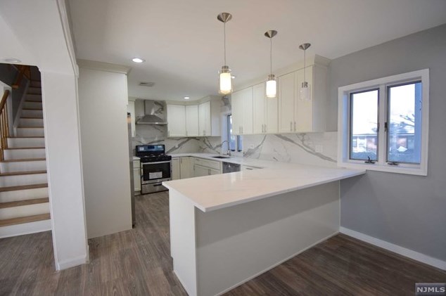 23 Plateau Ave, West Fort Lee NJ  07024-4315 exterior