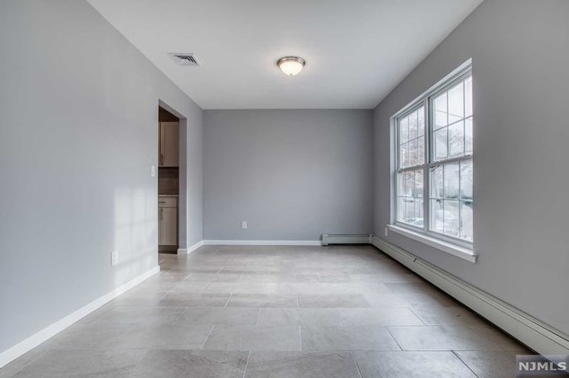 462 Anderson St, Hackensack NJ  07601-1505 exterior