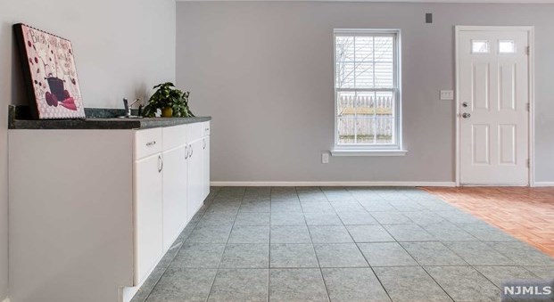 462 Anderson St, Hackensack NJ  07601-1505 exterior
