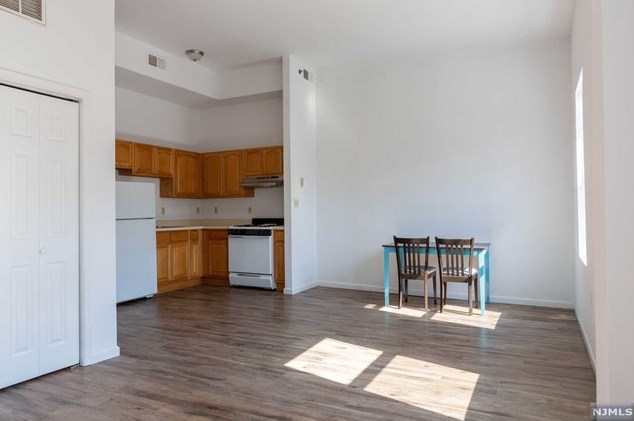 517 Communipaw Ave #2, Jersey City, NJ 07304