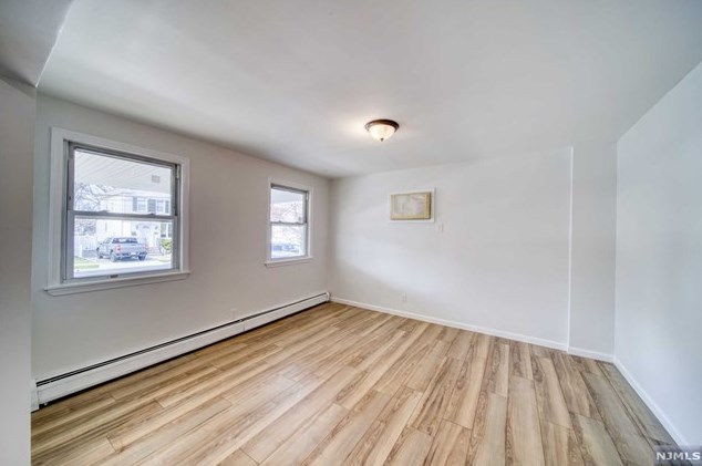 276 Willow Ave, Lyndhurst, NJ 07071-1831