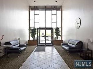 1111 River Rd #e21, Edgewater, NJ 07020