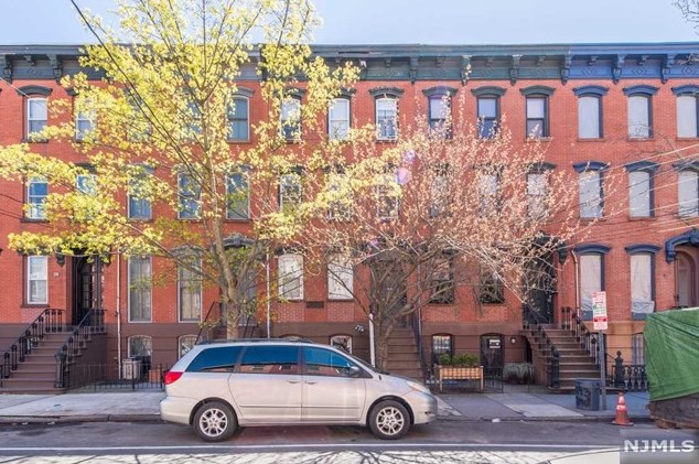 241 2nd St, Jersey City, NJ 07302-5852