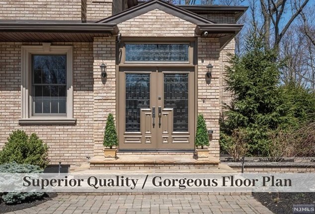 907 Hammond Rd, Ridgewood, NJ 07450