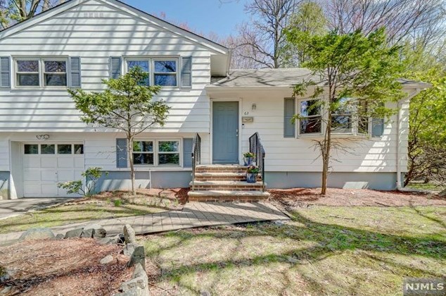 63 Harrington Ave, Closter, NJ 07624