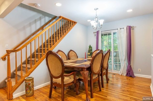 16 Morse Ave, Rutherford NJ  07070-1229 exterior