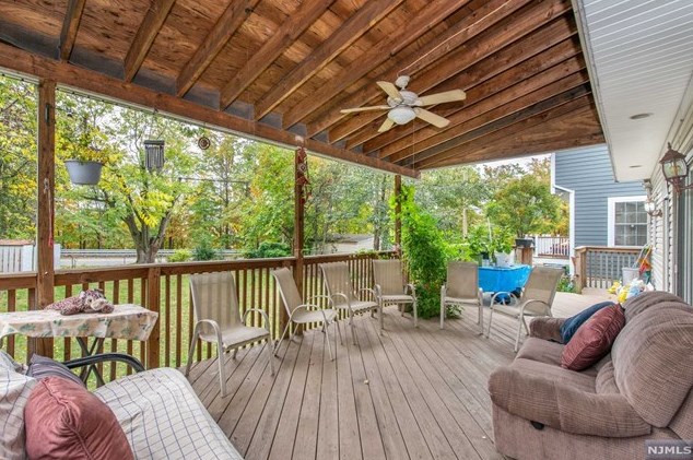 16 Morse Ave, Rutherford NJ  07070-1229 exterior