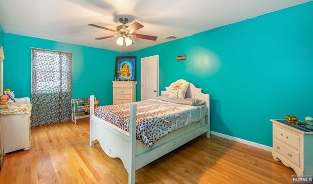 16 Morse Ave, Rutherford NJ  07070-1229 exterior