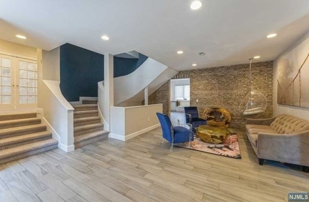 1097 Korfitsen Rd, N Milford, NJ 07646