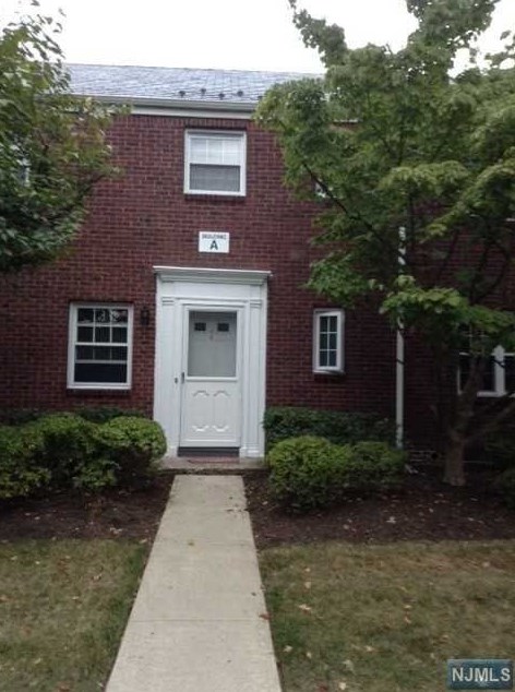 63 W Hudson Ave #a4, Englewood, NJ 07631
