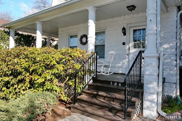 106 Oneida Ave, Dumont, NJ 07628
