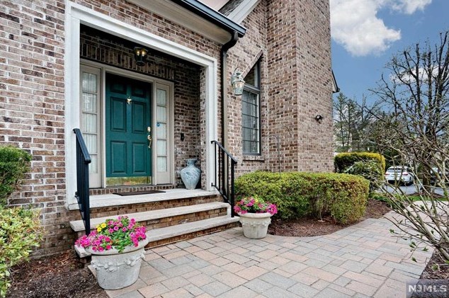 274 Hampshire Ridge, Park Ridge, NJ 07656