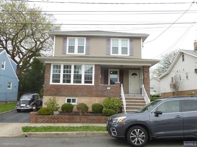 21 May St, Clifton, NJ 07011