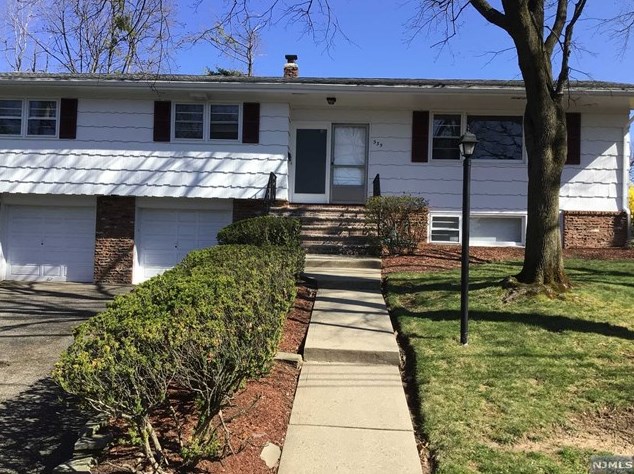 335 Elisa Dr, Englewood, NJ 07632