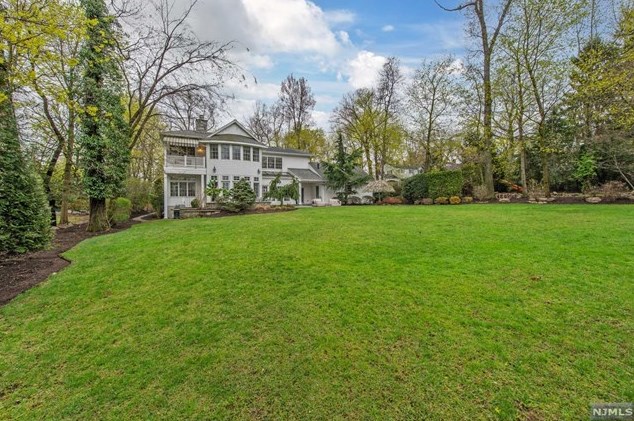125 Glenwood Rd, Ridgewood, NJ 07450