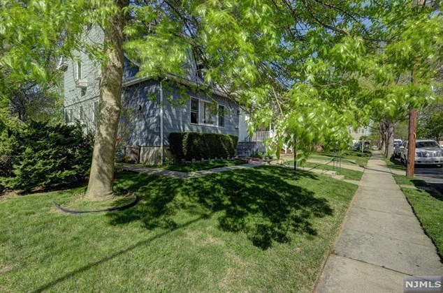 76 Christie St, Ridgefield Park, NJ 07660